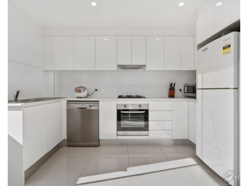 4/14-16 Smythe Street, Merrylands NSW 2160