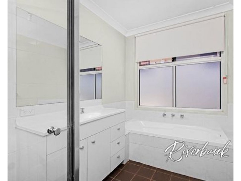 3 Edward Drive, Pemulwuy NSW 2145