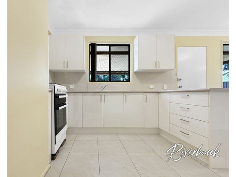 4 Greta Place, Hebersham NSW 2770