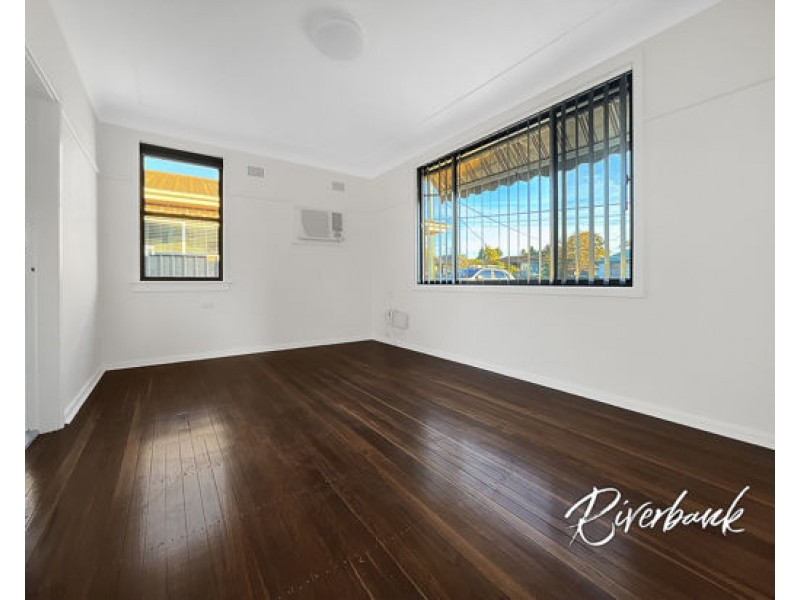 1 Kathryn Place, Lalor Park NSW 2147