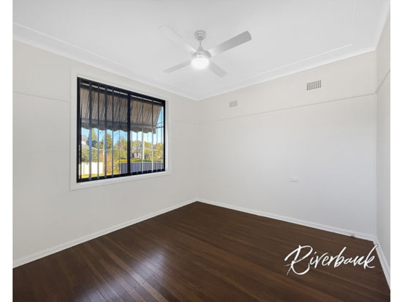 1 Kathryn Place, Lalor Park NSW 2147