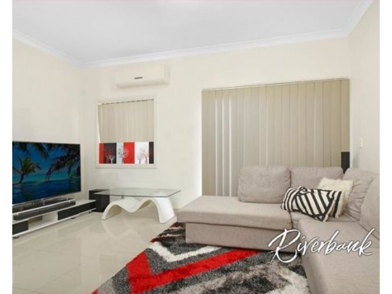 68A Hanbury Street, Greystanes NSW 2145