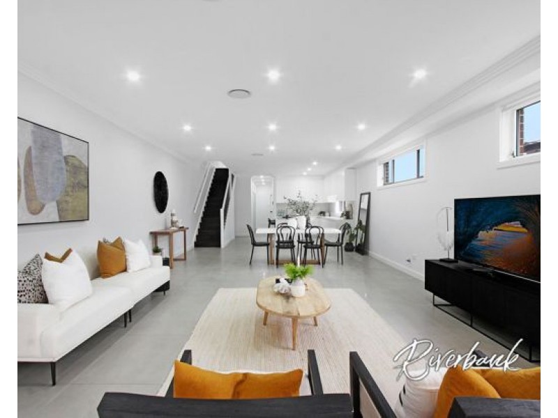 49b Robertson Street, Guildford NSW 2161