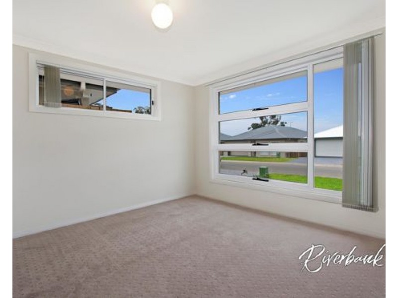 38 Asimus Circuit, Elderslie NSW 2570