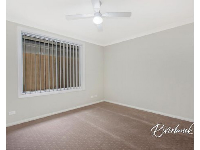38 Asimus Circuit, Elderslie NSW 2570