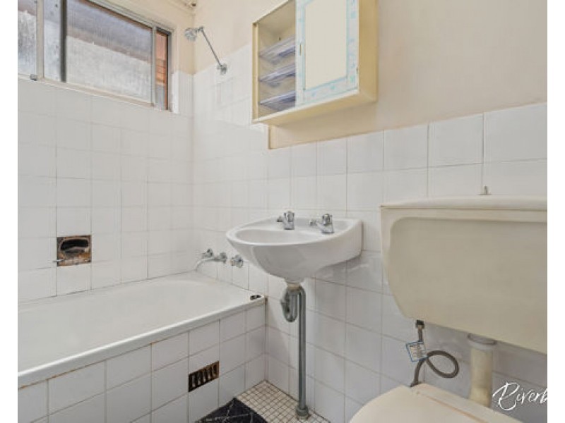 5/34 Addlestone Road, Merrylands NSW 2160