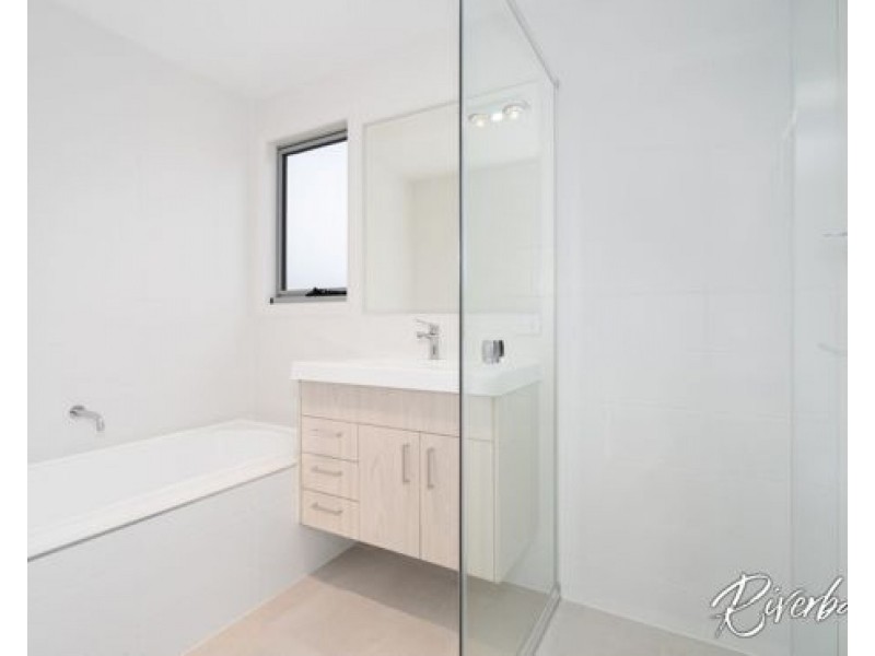 323 Bernera Road, Edmondson Park NSW 2174