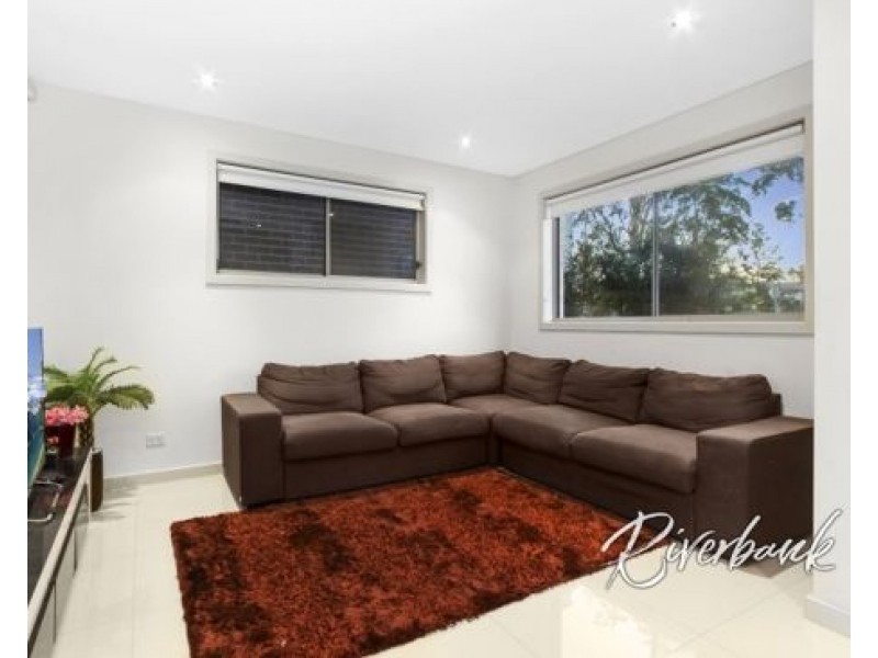 194 Driftway Drive, Pemulwuy NSW 2145