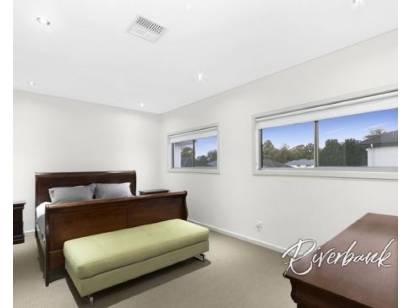 194 Driftway Drive, Pemulwuy NSW 2145