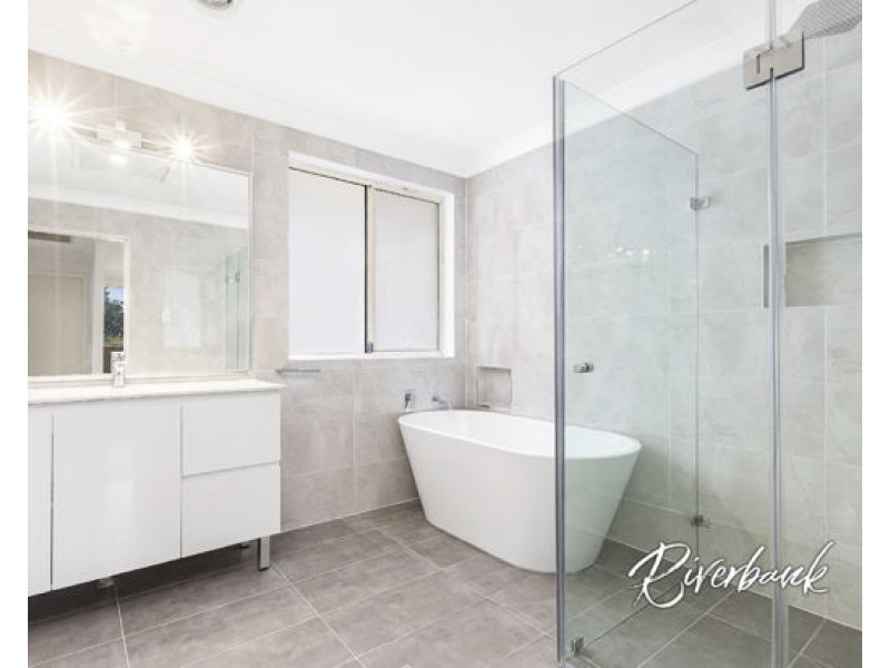 14 Billabong Street, Pendle Hill NSW 2145