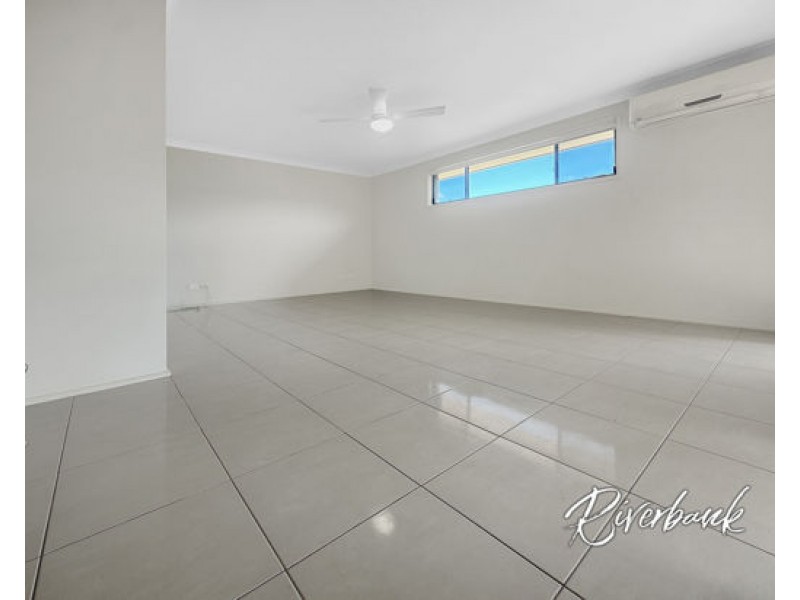 113 Flynn Avenue, Middleton Grange NSW 2171