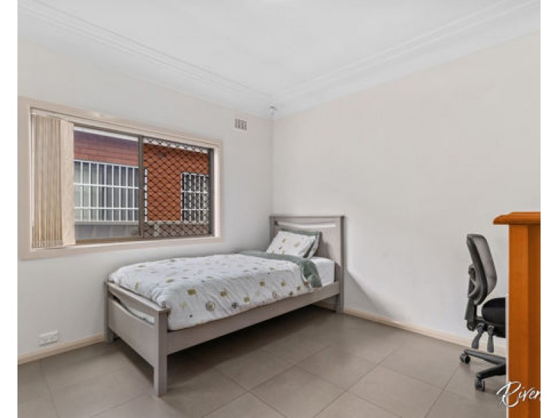 4 Adeline Street, Bass Hill NSW 2197