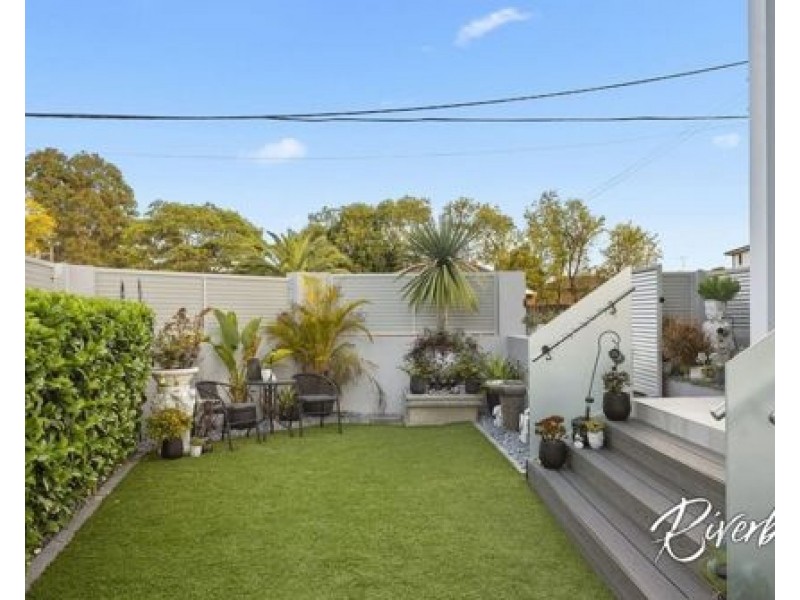 12 Mimosa Street, Westmead NSW 2145