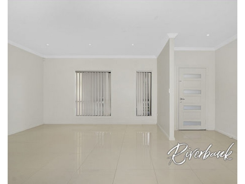 9 Pugh Avenue, Pemulwuy NSW 2145