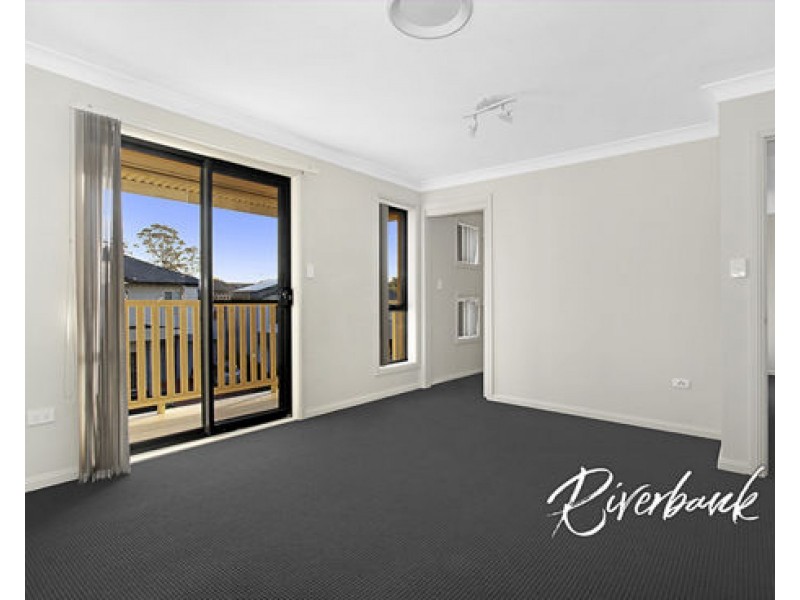 9 Pugh Avenue, Pemulwuy NSW 2145