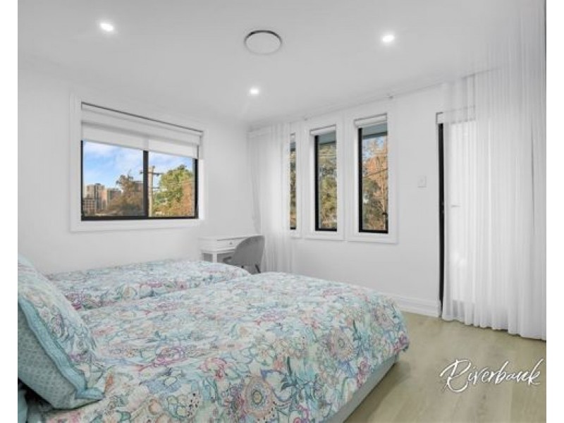 28 Grace Crescent, Merrylands NSW 2160
