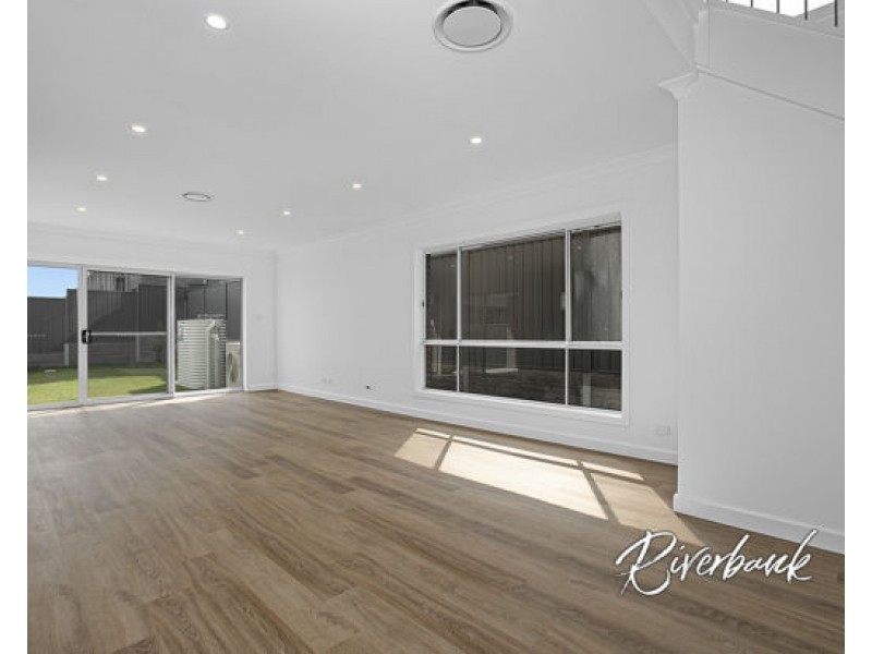 347 Driftway Drive, Pemulwuy NSW 2145