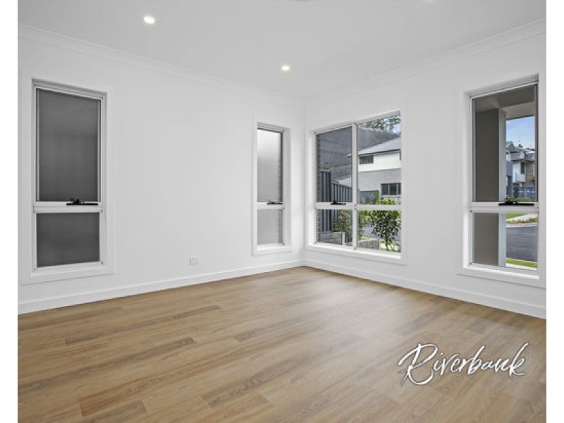 347 Driftway Drive, Pemulwuy NSW 2145