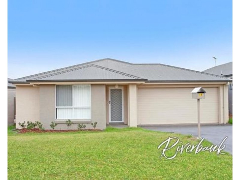 14 Fortune Street, Glenfield NSW 2167