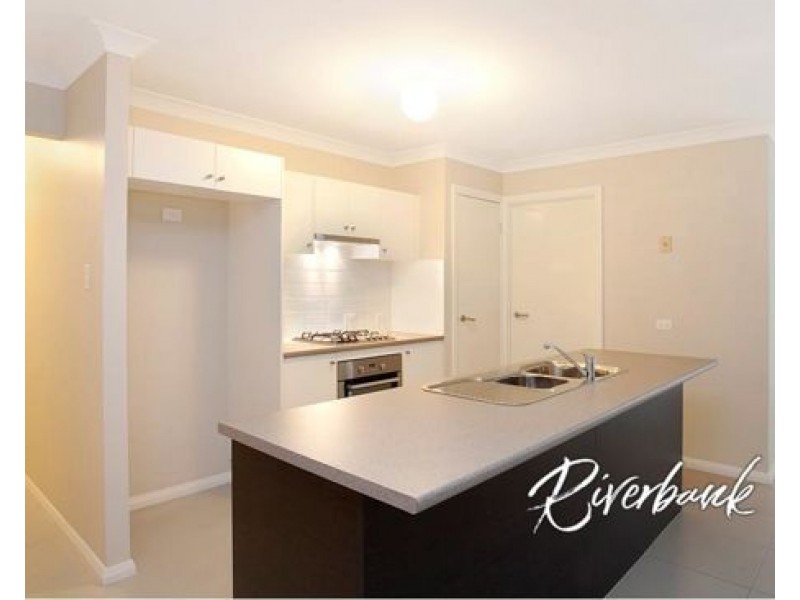 14 Fortune Street, Glenfield NSW 2167