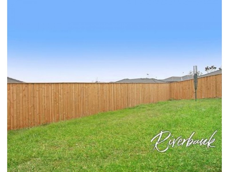 14 Fortune Street, Glenfield NSW 2167