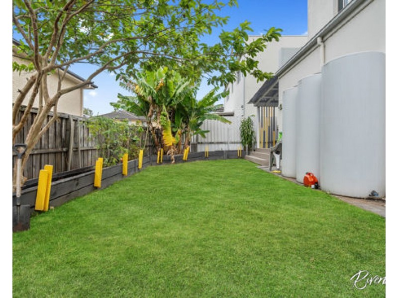 214 Driftway Drive, Pemulwuy NSW 2145