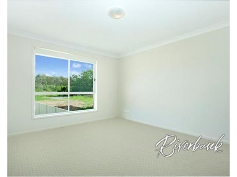 25 Melrose Street, Middleton Grange NSW 2171