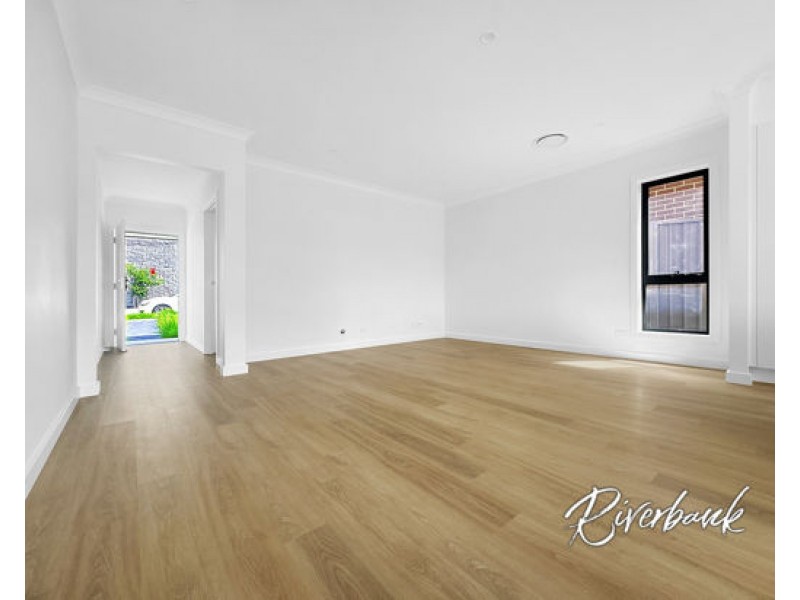 329 Driftway Drive, Pemulwuy NSW 2145