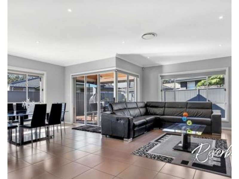 11 Tussock Street, Ropes Crossing NSW 2760