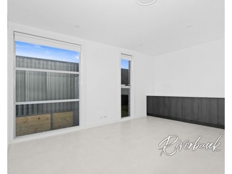 20 Winnima Cct, Pemulwuy NSW 2145