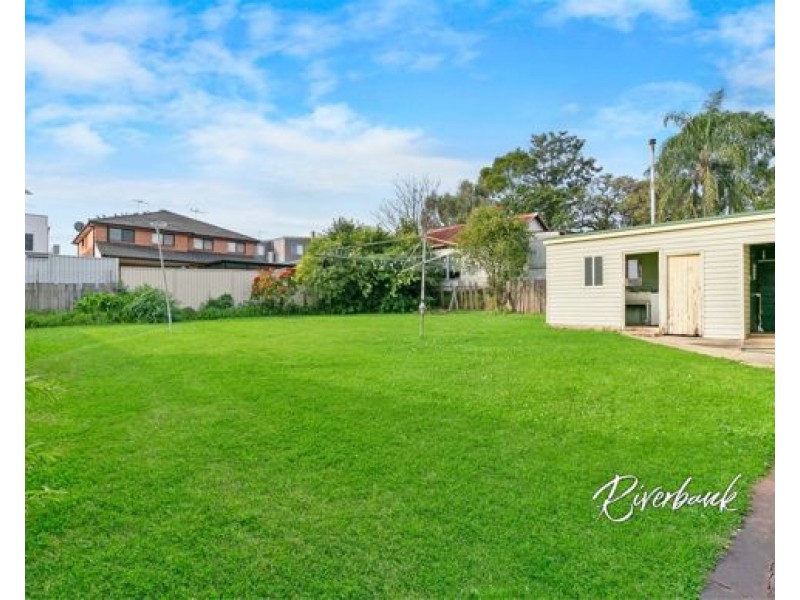 4 Alderney Road, Merrylands NSW 2160