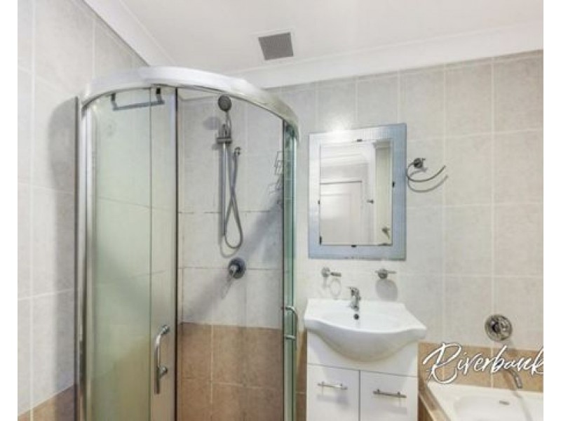 17/546-556 Woodville Road, Guildford NSW 2161