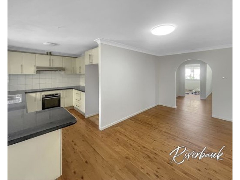 7 Grevillea Crescent, Greystanes NSW 2145