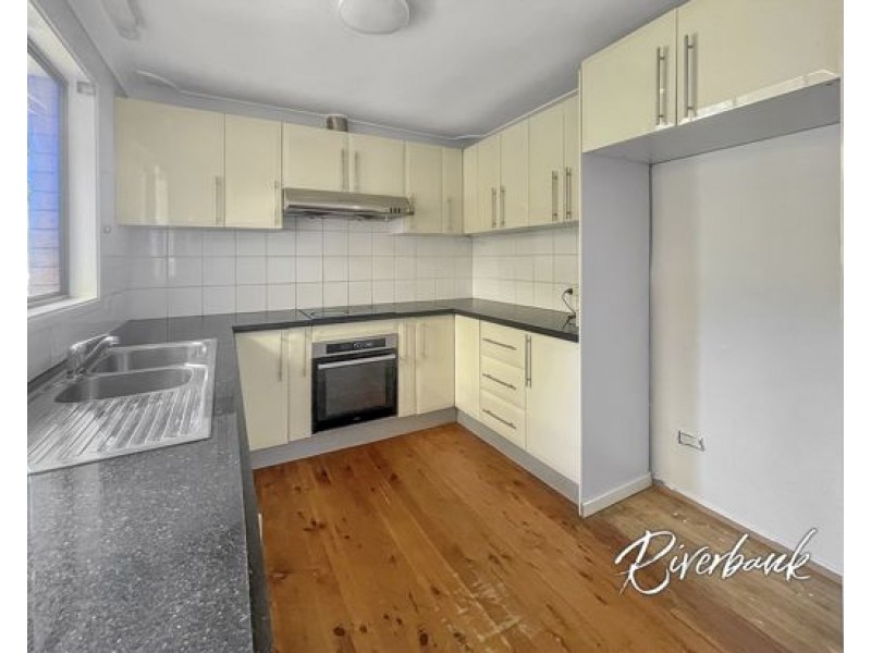 7 Grevillea Crescent, Greystanes NSW 2145