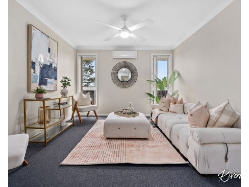 13 Asimus Circuit, Elderslie NSW 2570
