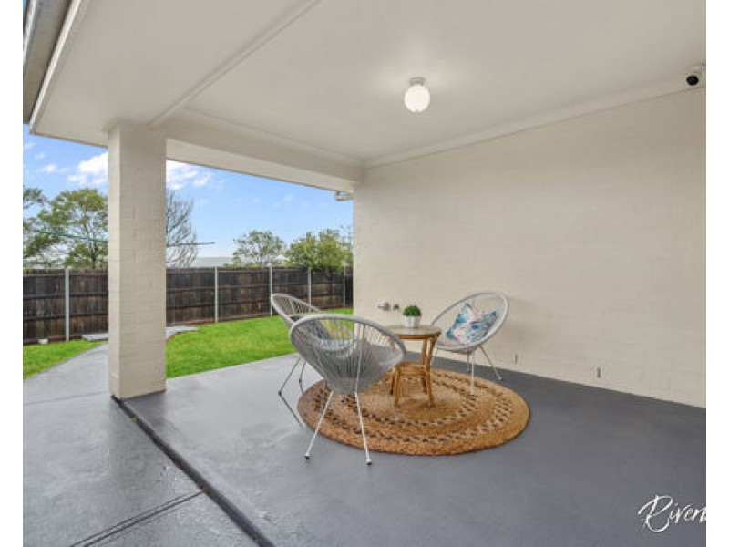 13 Asimus Circuit, Elderslie NSW 2570