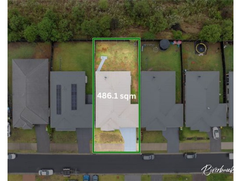 13 Asimus Circuit, Elderslie NSW 2570