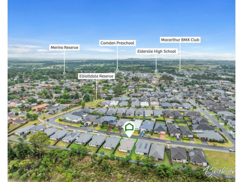 13 Asimus Circuit, Elderslie NSW 2570