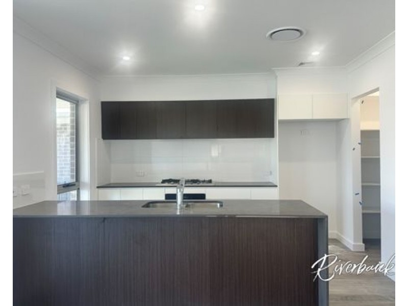 39 Murragauan Street, Pemulwuy NSW 2145