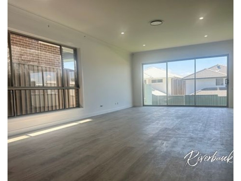 39 Murragauan Street, Pemulwuy NSW 2145