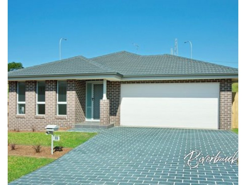 15 Minstrel Street, Glenfield NSW 2167