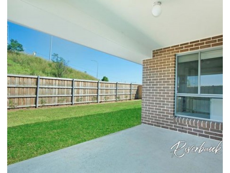 15 Minstrel Street, Glenfield NSW 2167