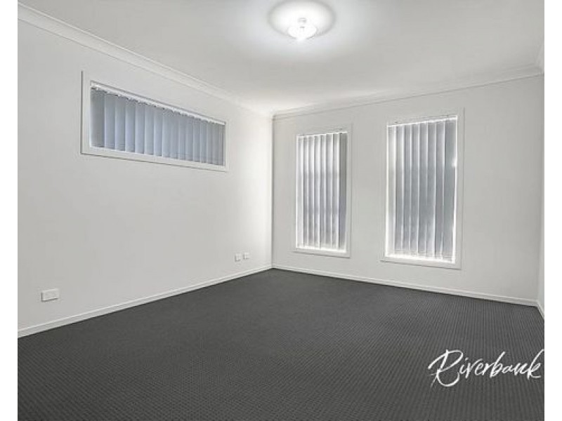 31 Aqueduct Street, Leppington NSW 2179