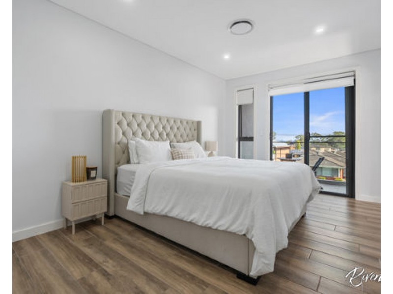 1 Poppy Place, Greystanes NSW 2145