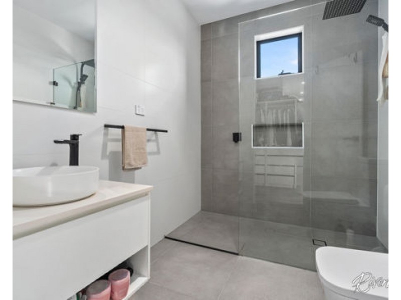 1 Poppy Place, Greystanes NSW 2145