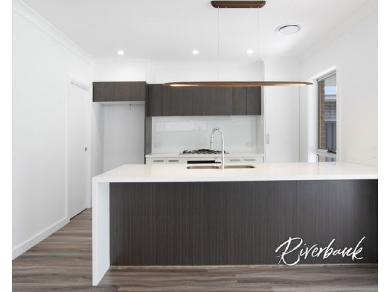 255 Driftway Drive, Pemulwuy NSW 2145