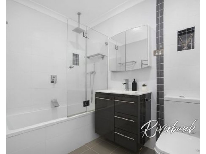 4 Cullis Place, Woodpark NSW 2164