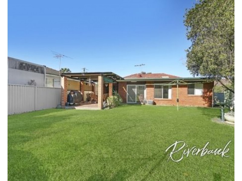 4 Cullis Place, Woodpark NSW 2164