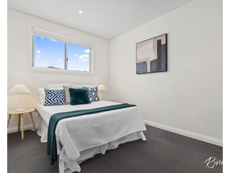 51 Deerubbin Drive, Glenmore Park NSW 2745