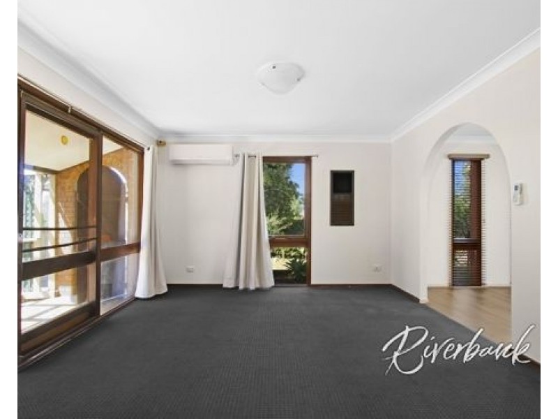 5 Nairobi Place, Toongabbie NSW 2146